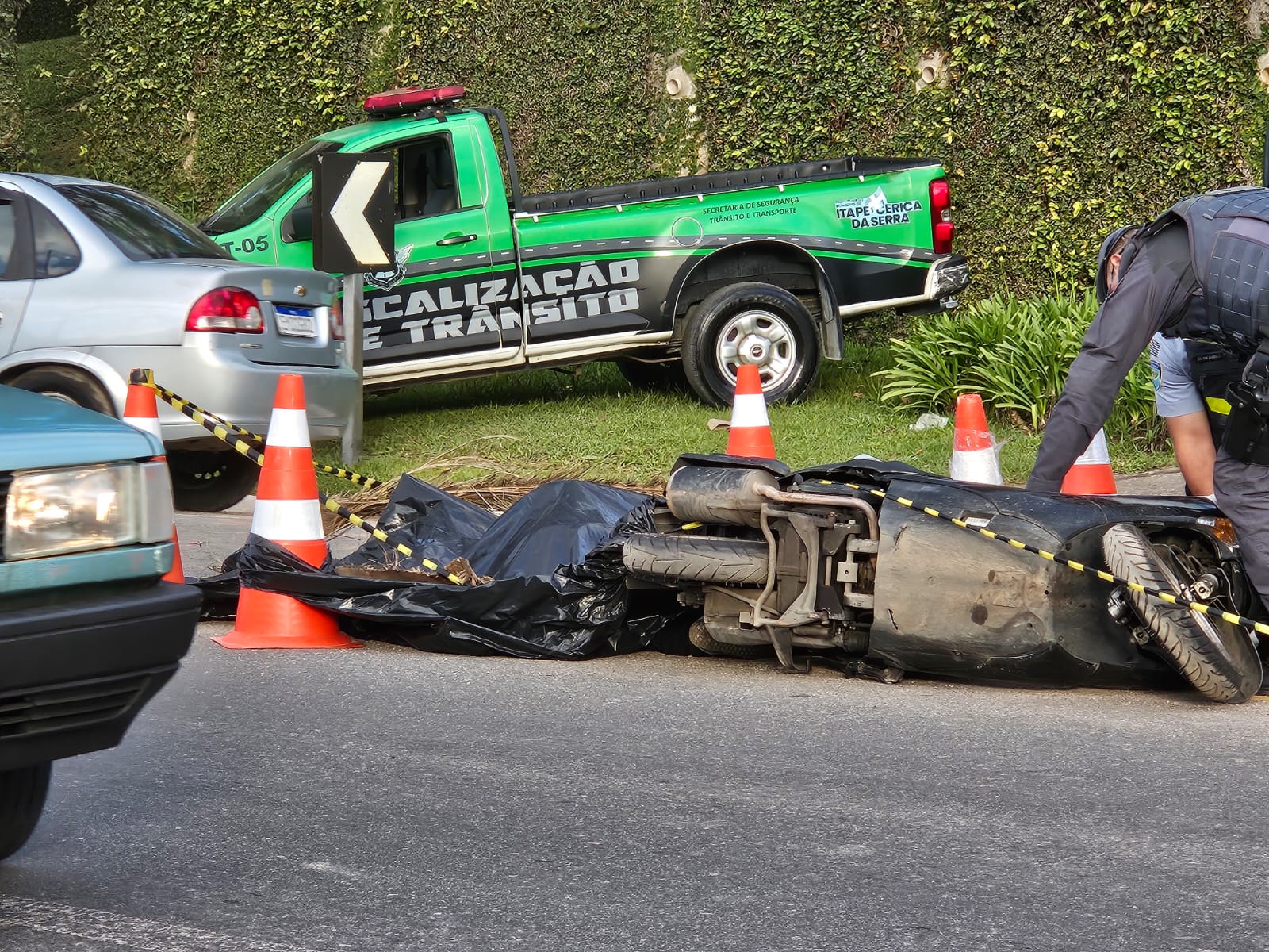 Acidente com vítima fatal é registrado na Rodovia Armando Sales em Itapecerica da Serra