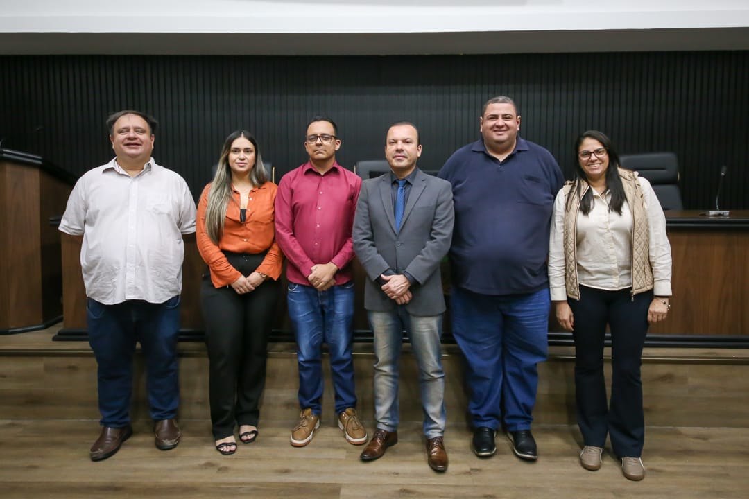 Escola do Legislativo da Câmara de Taboão da Serra recebe “Selo APEL 2025” em reconhecimento a educação legislativa