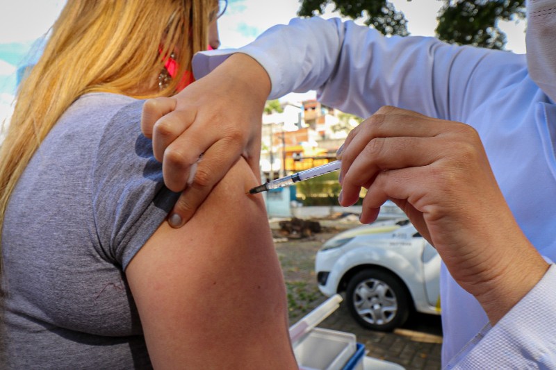 Taboão vacina contra a Covid moradores entre 43 e 49 anos a partir desta quarta, 23