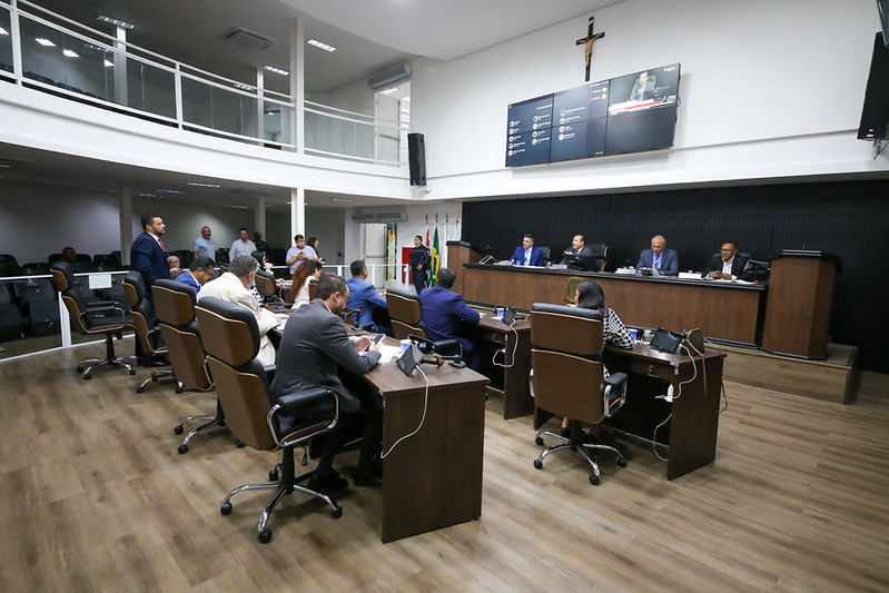 Câmara aprova projetos que valorizam servidores e fortalecem a Defesa Civil em Taboão da Serra