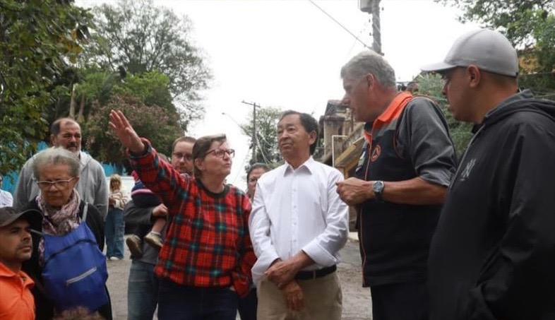 Aprígio não comparece ao debate e vai aos bairros atender os atingidos pela chuva e ventania