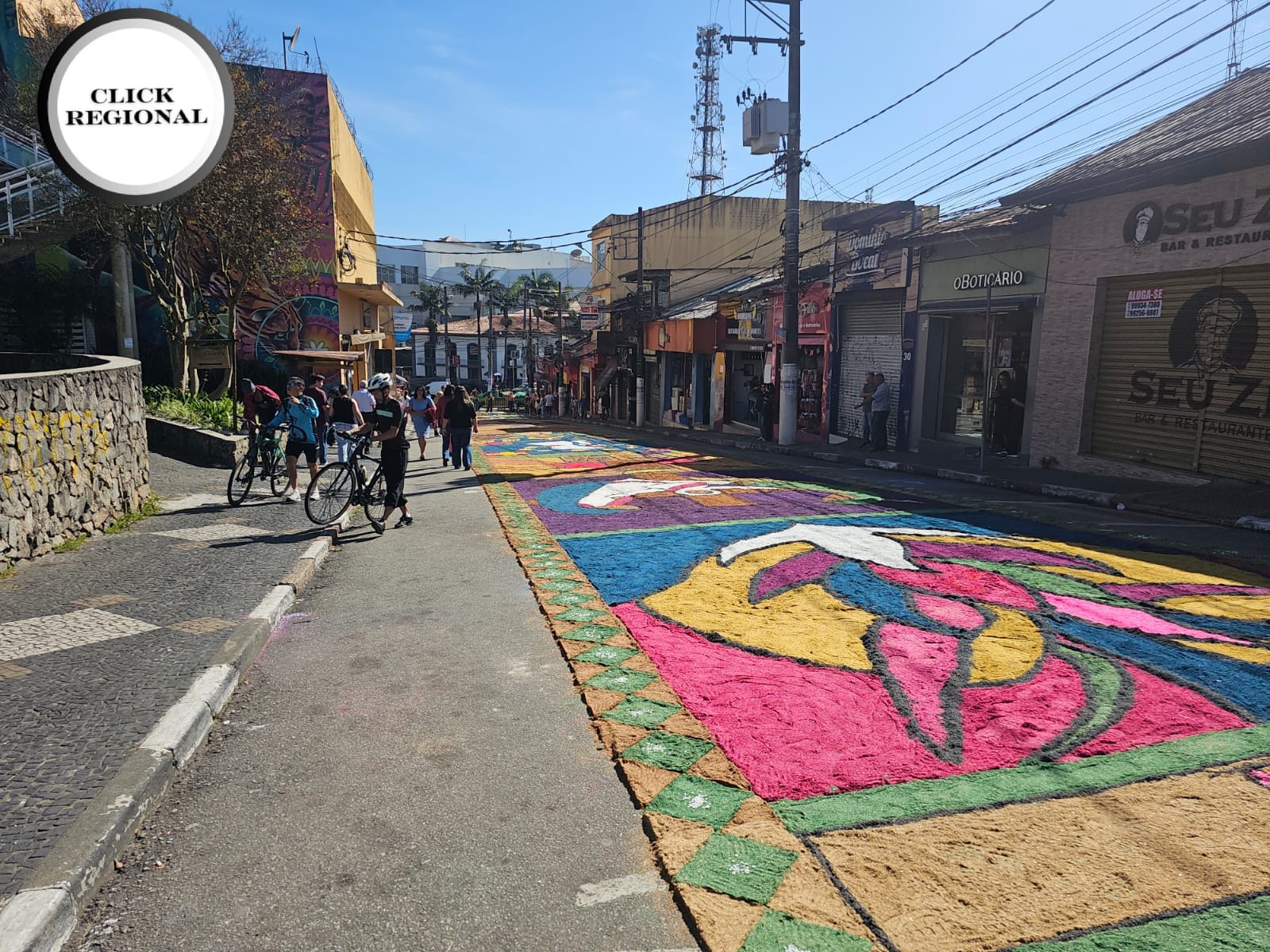 Corpus Christi emociona milhares em Itapecerica da Serra com fé, arte e tradição