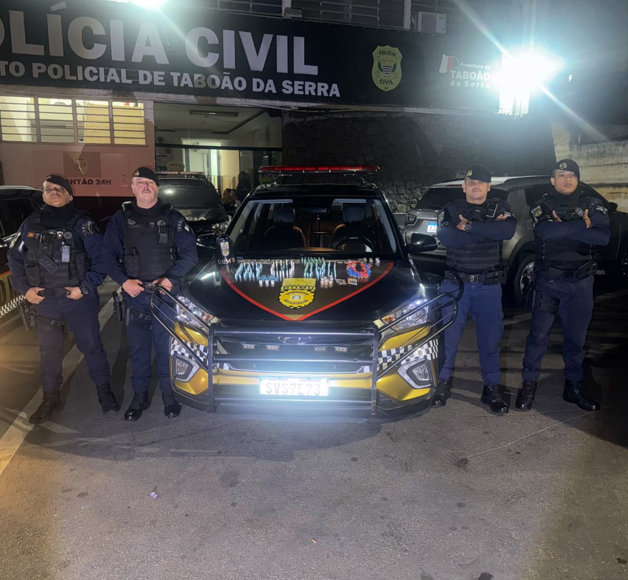 Guarda Civil apreende drogas e dinheiro em ação no Jardim Suína, em Taboão da Serra