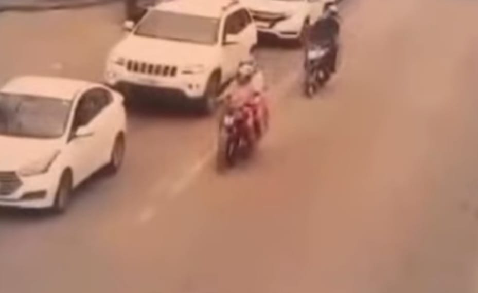 Menor de idade é apreendido após roubo em salão de beleza em Taboão da Serra