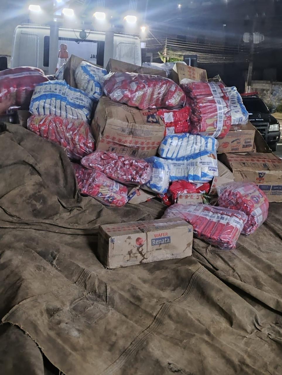 Força Tática e Polícia Civil recuperam cargas roubadas e prendem suspeito em Itapecerica da Serra