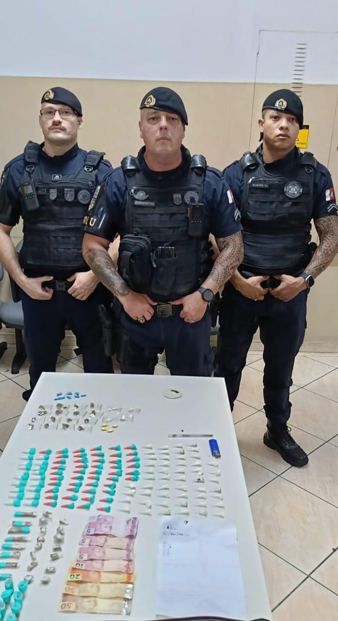 GCM prende suspeito por tráfico de drogas no Jardim Margarida, em Taboão da Serra