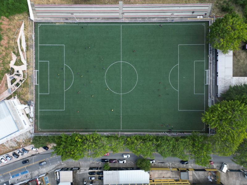 Campo do Guaciara amplia atividades com futebol para meninas