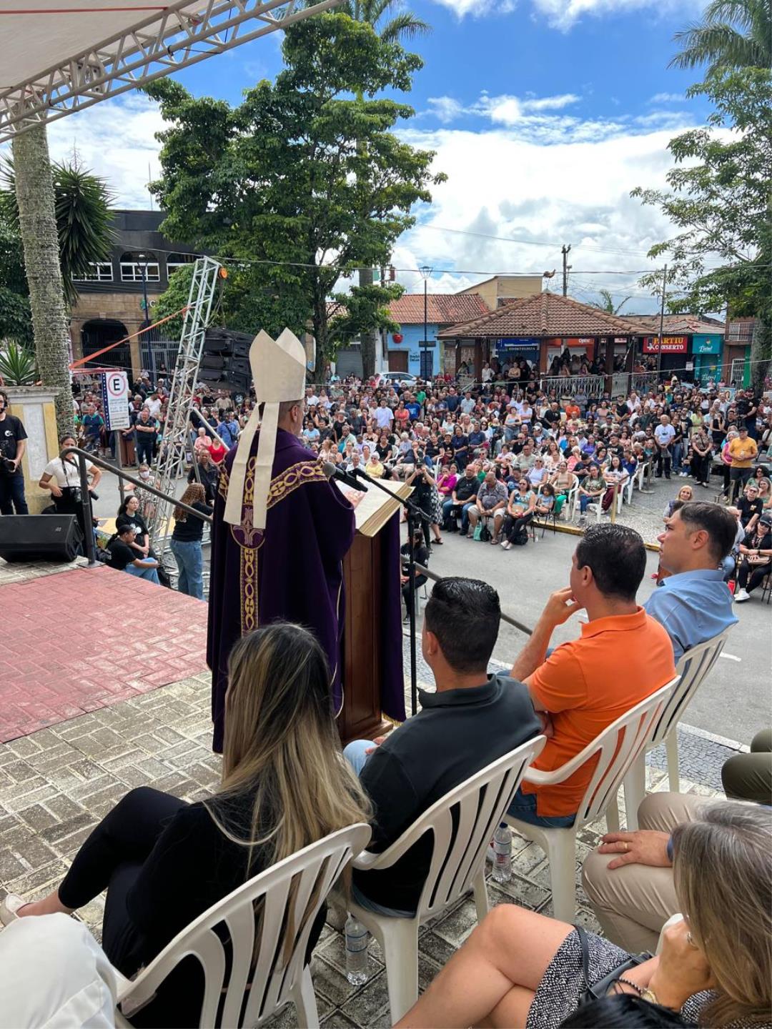 Paróquia Nossa Senhora dos Prazeres celebra 185 anos em Itapecerica